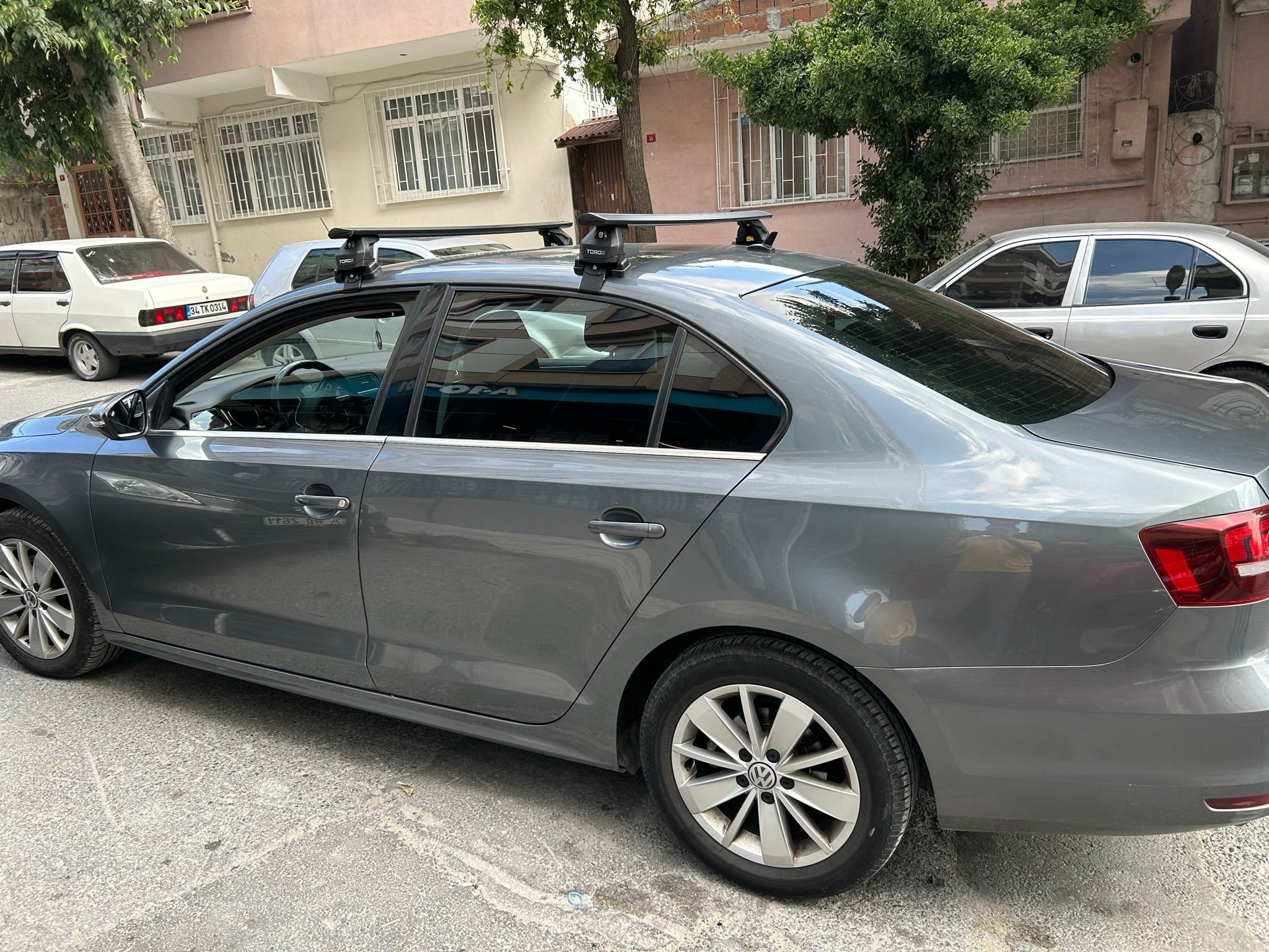 For Volkswagen Jetta Roof Rack Cross Bar Normal Roof Alu 2005-2011 Silver For Volkswagen Jetta Roof Rack Cross Bar Normal Roof Alu 2005-2011 Silver
